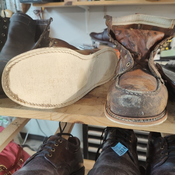 Industrial Work Boots Resoled with Vibram Alpha #1318 Oil Resistant Heel Defined - Picture 11 of 15